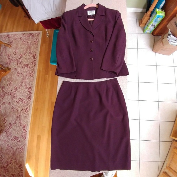 Kasper ASL Dresses & Skirts - 2-piece Plum Suit